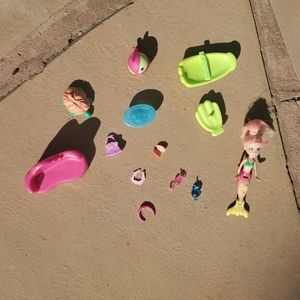 More photos of mermaid polly pocket set.